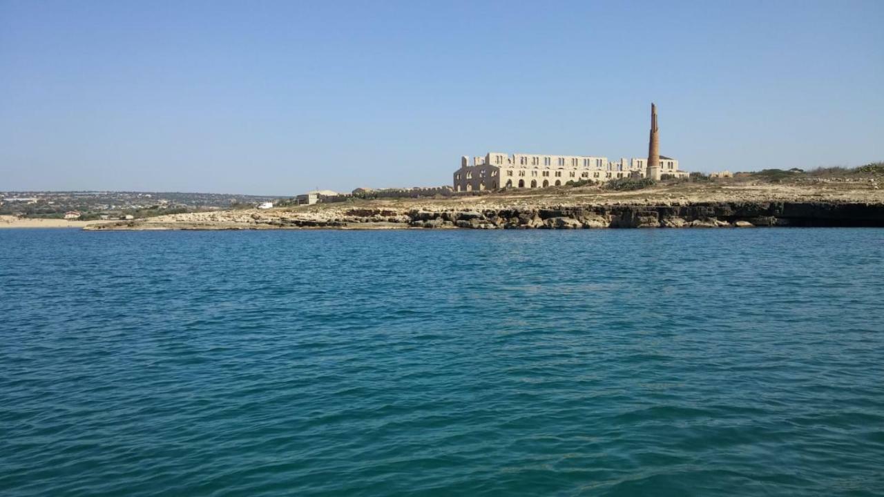 Hotel Le Dune Sampieri Bagian luar foto